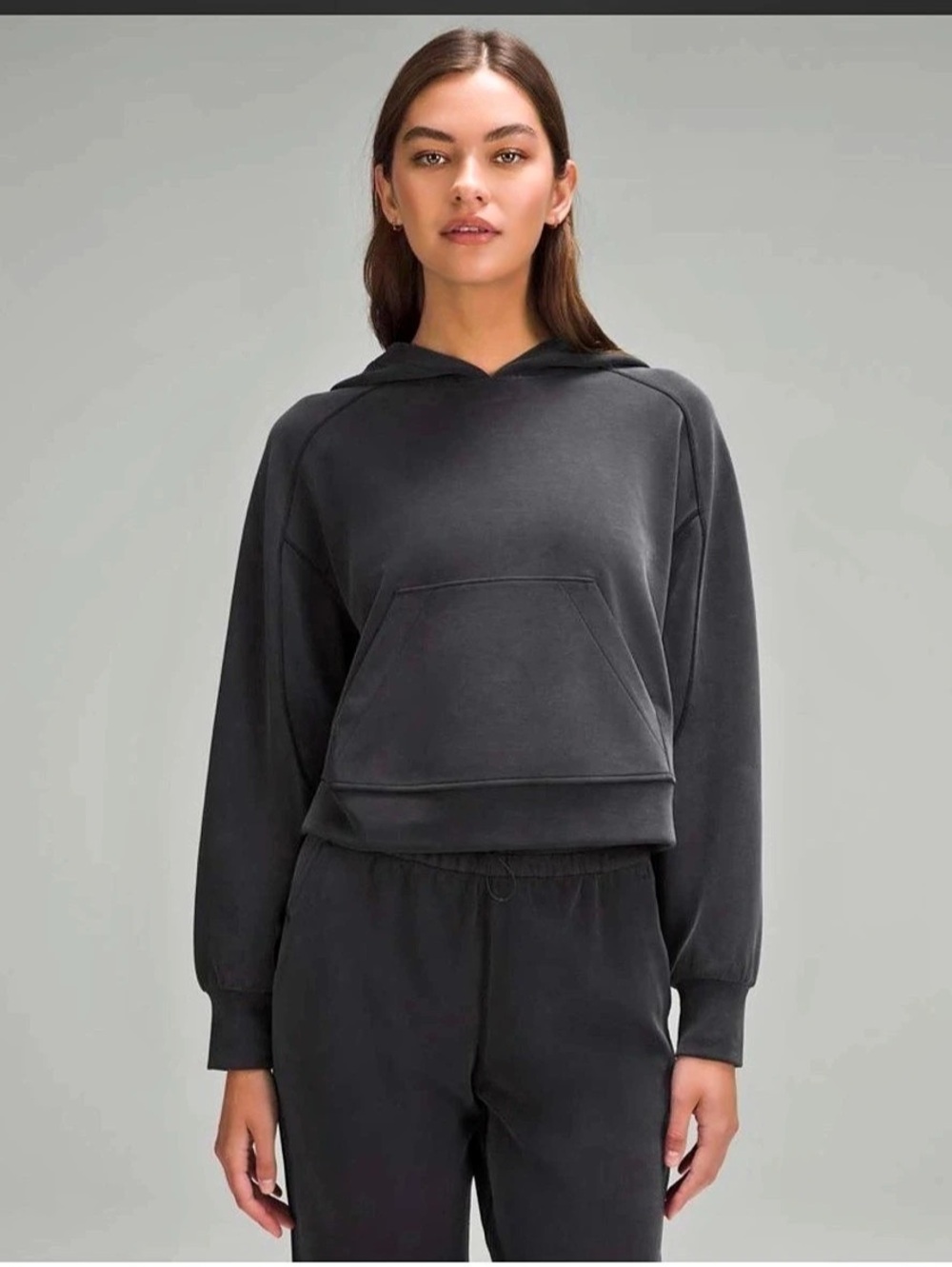 Softstreme Cropped Hoodie Lululemon Women’s Size 4 Charcoal Gray cozy fall comfy